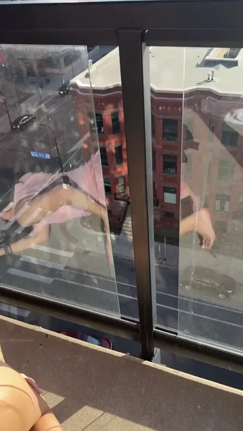 🌞 Outdoor Ass-to-Mouth Toy Sucking on Balcony 😈🔥 [GIF]