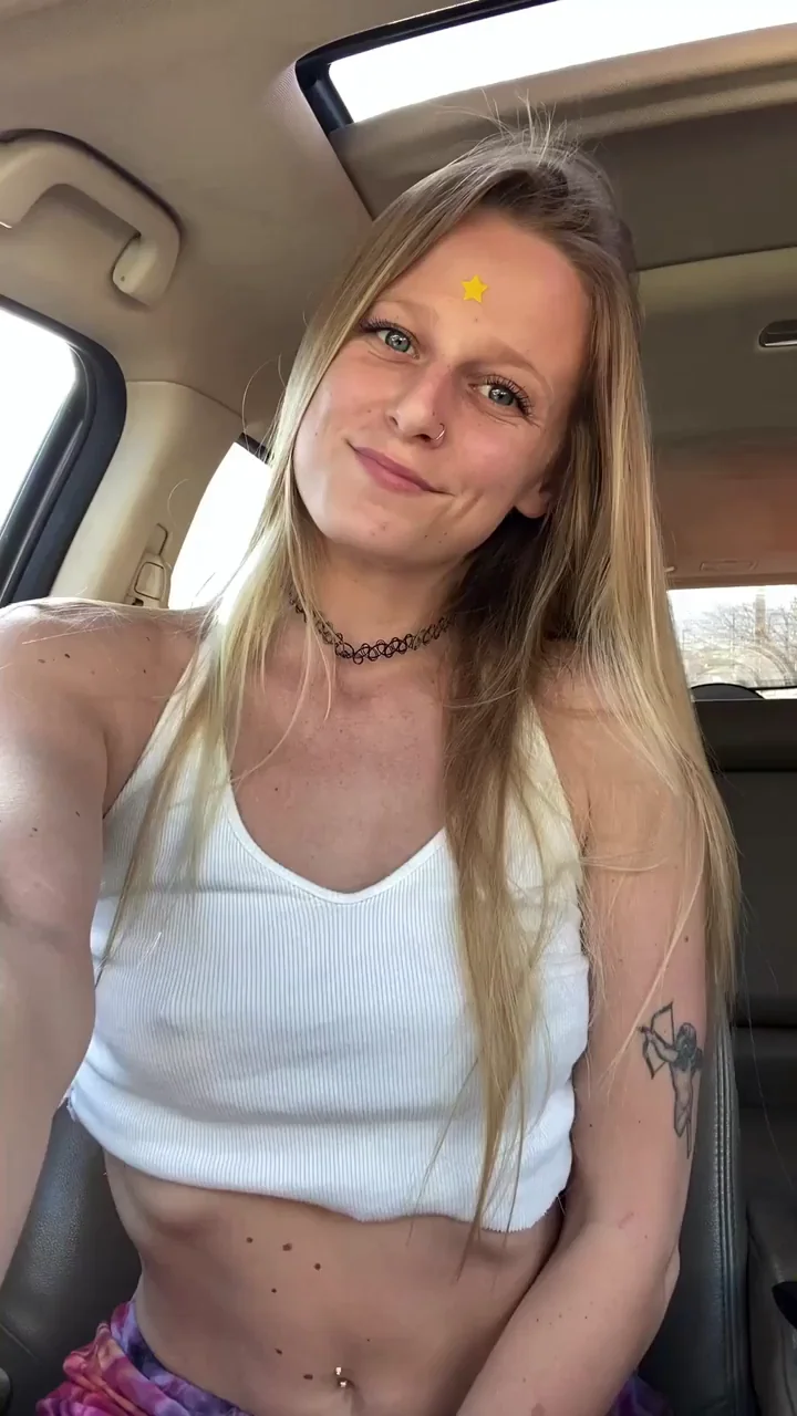 Perky Titties Tease in Dispo Parking Lot Car 🚗💦 [GIF]