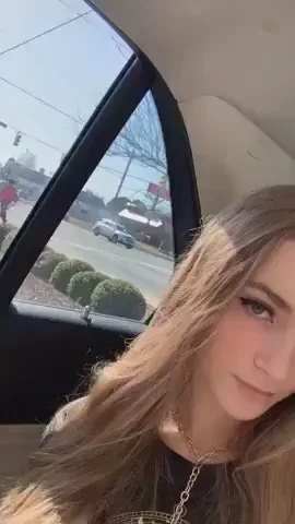 gorgeous teen masturbating in car