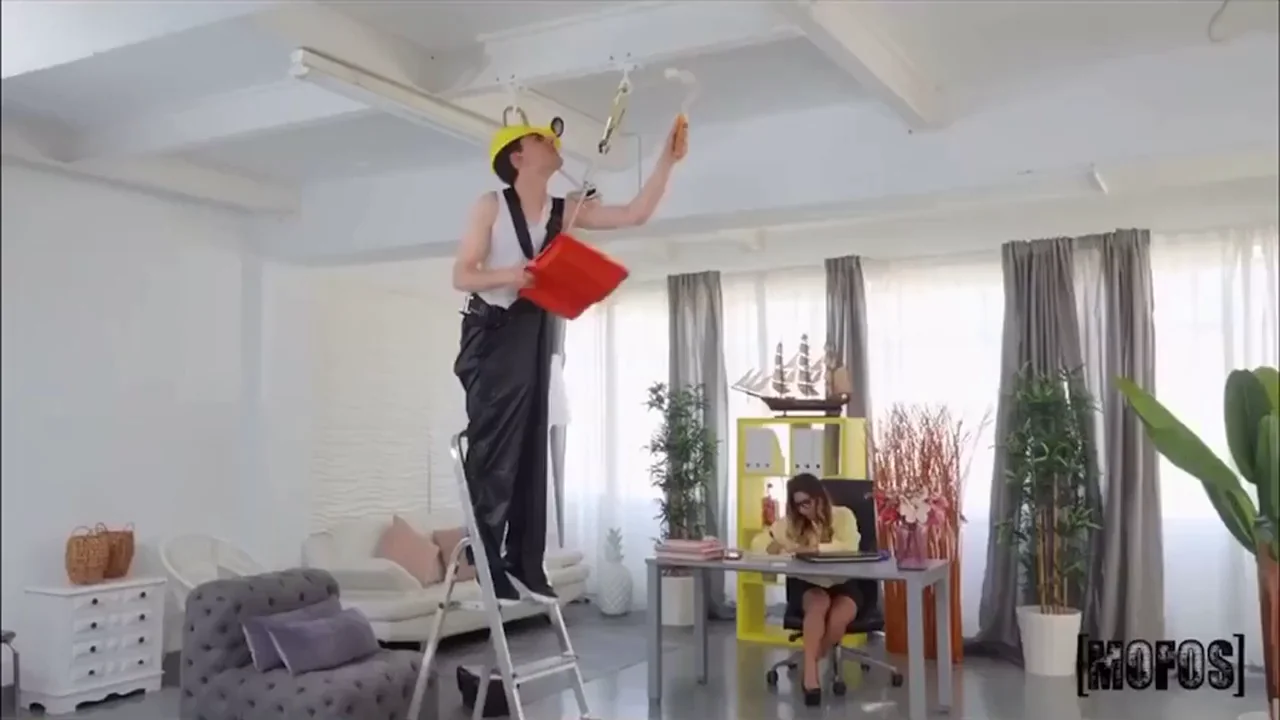 🔥 Work Accident Gone Wild: Ladder Slip Turns into Hot Pussy Reveal! 😈