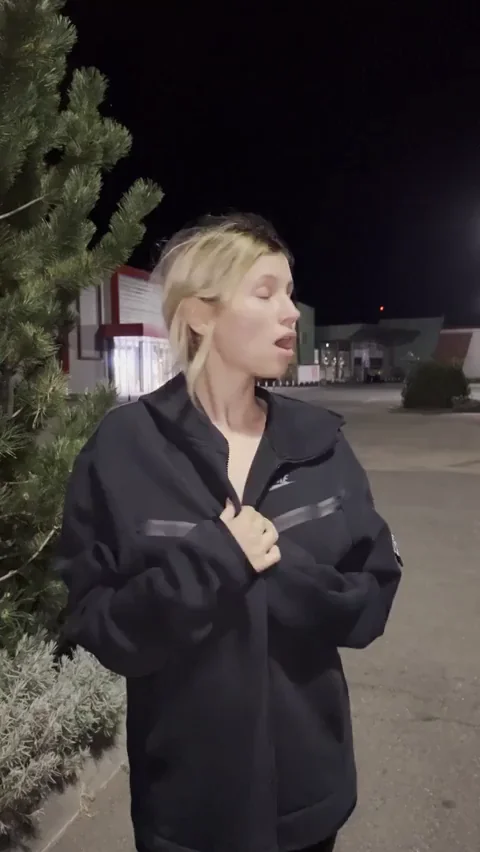 Blonde Slut Flashes Perky Titties in Public Night Breeze