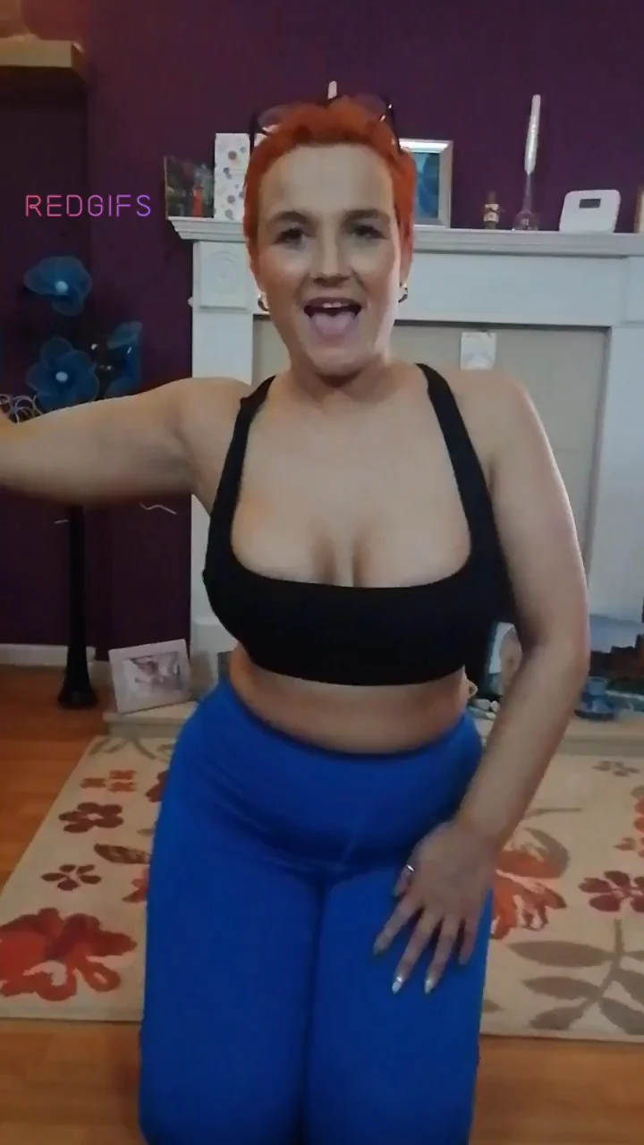 Singing to Meatloaf x 42 UK cougar