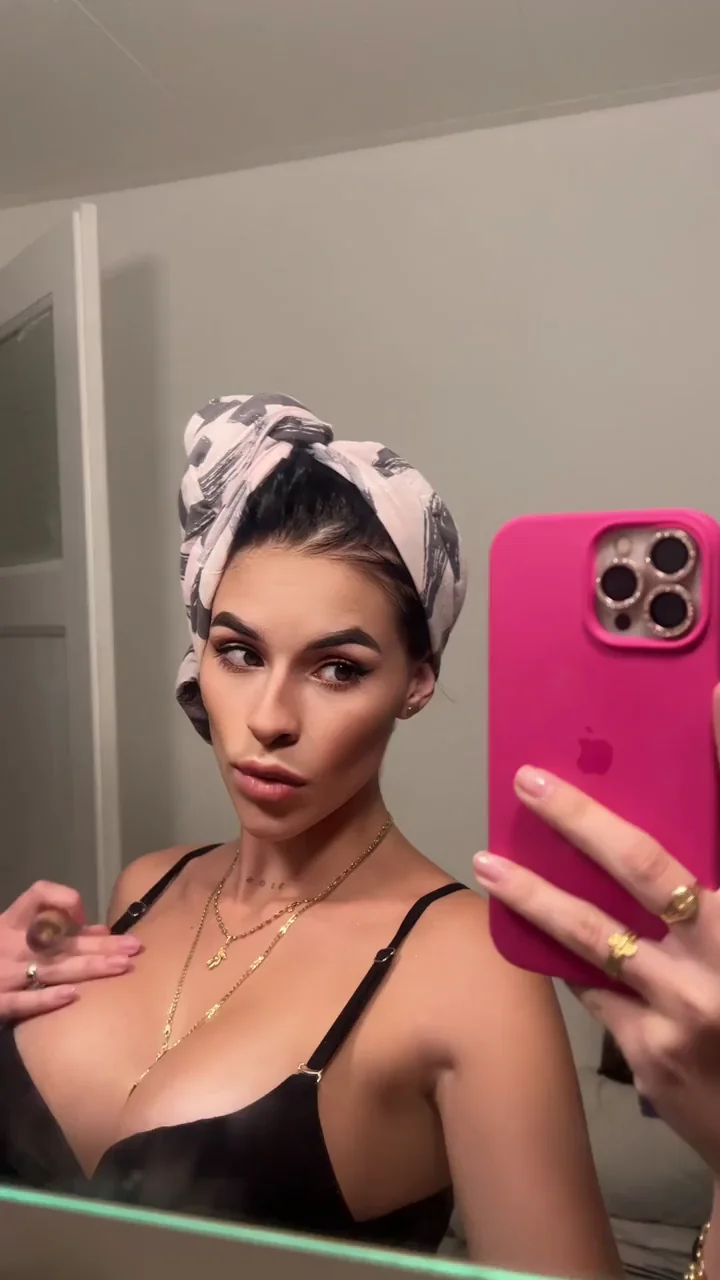 Fresh College Slut Starts Swallowing Cum 😛💦 Hope You're Ready!