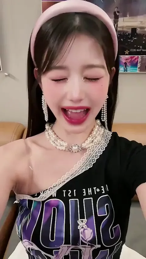 🔥 Wonyoung's Sexy Kpop Tease 😍 IVE Slut Vibes 💋