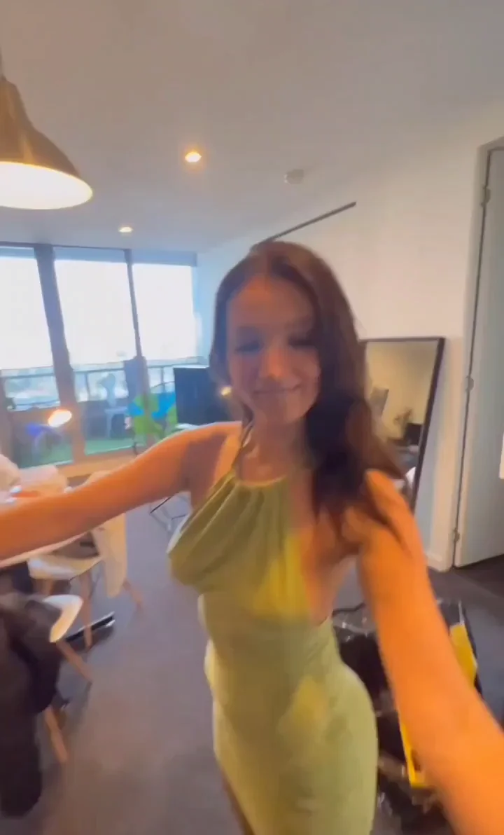Curvy amateur rides her man
