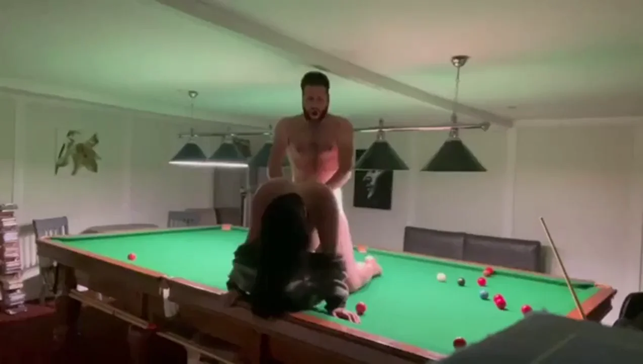 🔥 Amateur Plowcam: Slamming Thick Ass on Pool Table Ride 💦