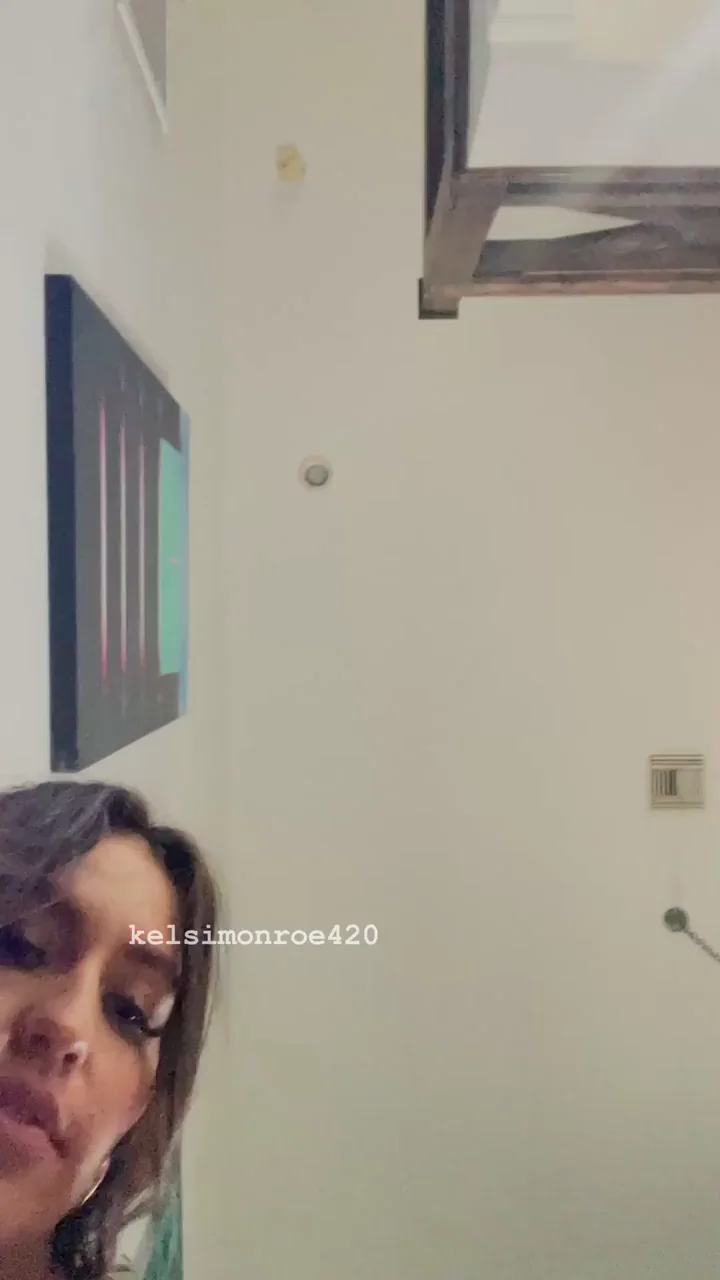 Pussy is eager to be rated