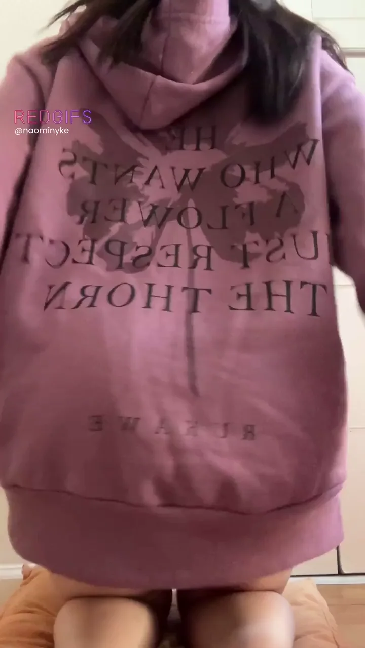 Thick Hoodie Slut Begging for Your Creamy Load Fill-Up