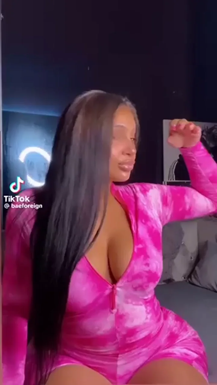 🍑 Round of Applause for That Phat Ass Twerk! 👏🔥