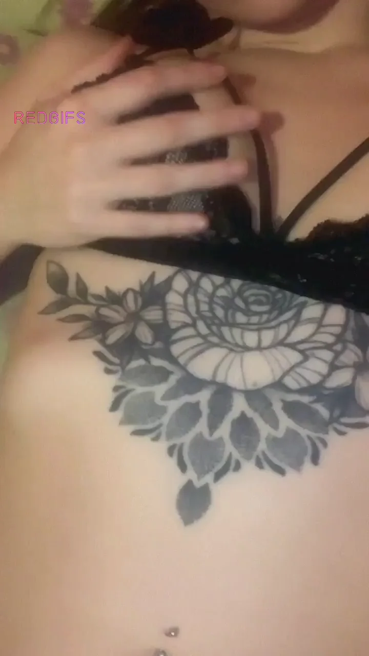 Virgin Cock Craves My Juicy Latina Pussy! 🔥🍑