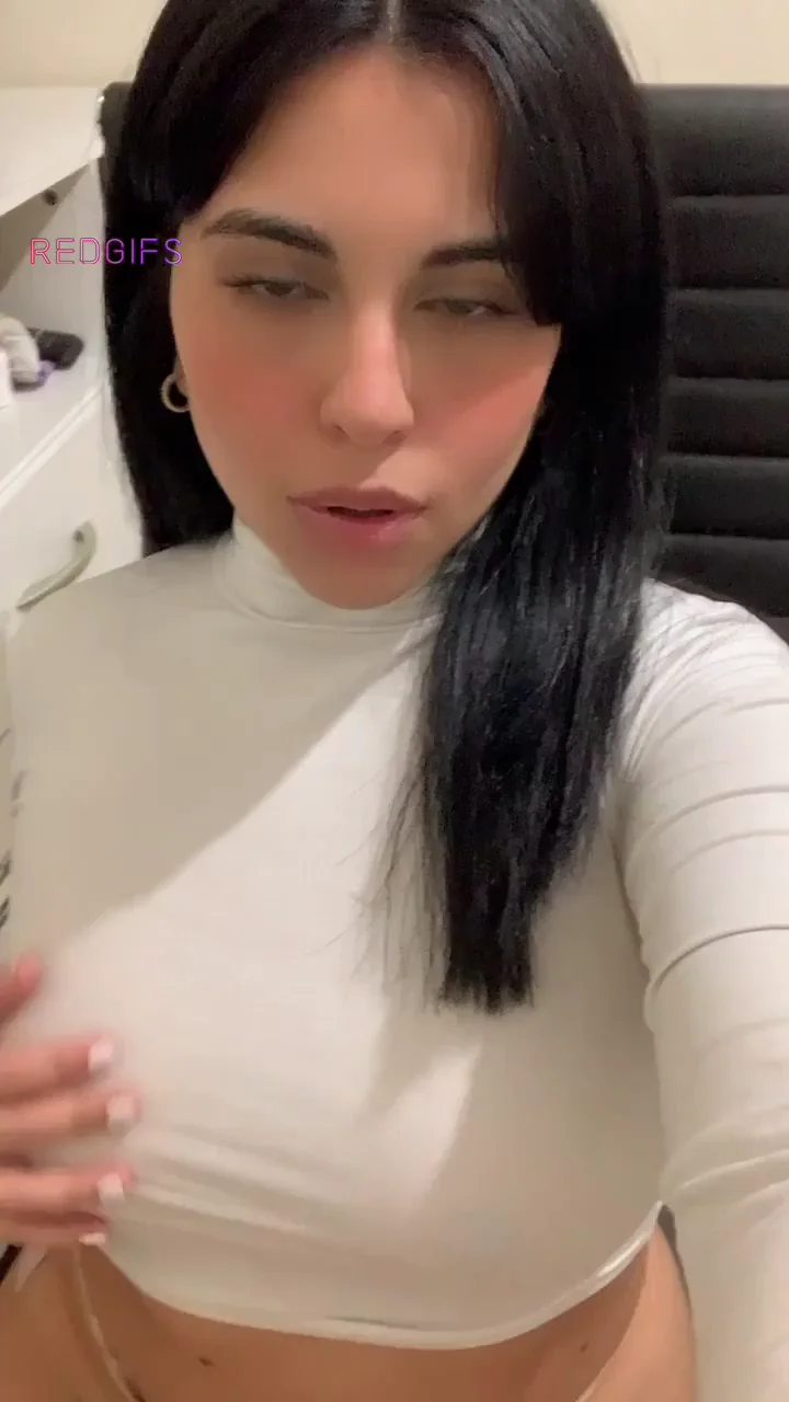 Natural Titty Drop Tease 💦👙