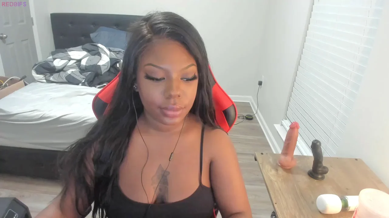 Was This Thick Ebony Slut What You Expected? 🔥🍫
