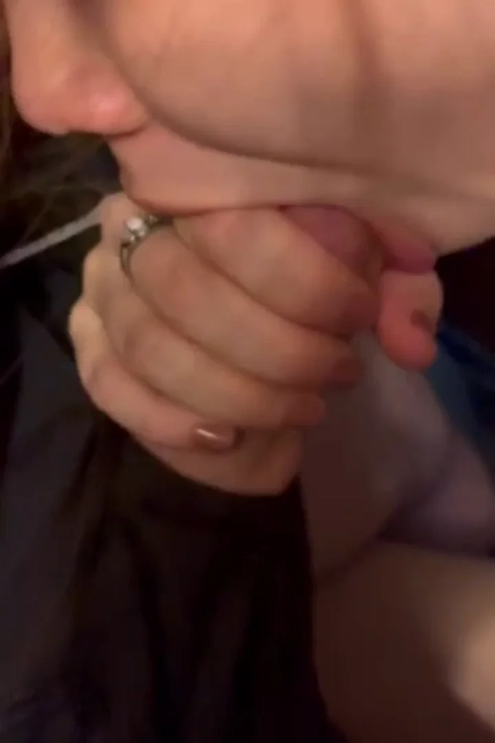 Need volunteers to help me practice swallowing