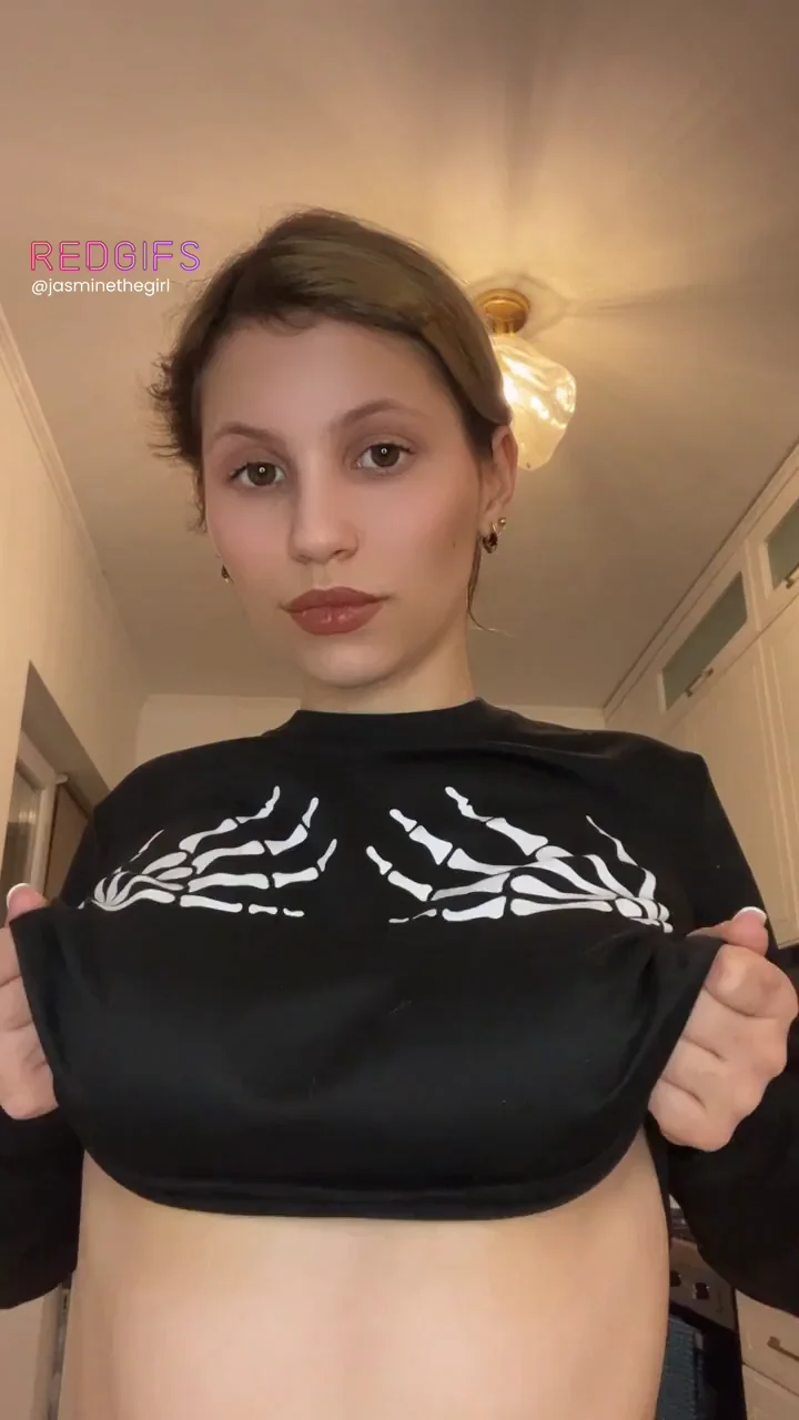 my titties were made for missionary, don’t you agree 🥰