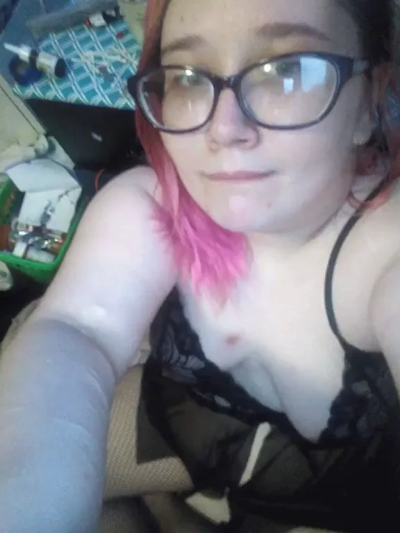 MMMM Hey Hey YOu HOT?Nice Fun Supportive PEOPLES Cum ?ON JOIN THe DARK Side HeHe?? WE GoT ONLYFANS?BuT ReALLy Cum? On Go On Take A Look IF YOu Dont Mind, WE Have ALL Sorts OF HoT HardCore KINKY ConTent, HopeFully SomeThing FoR YoU ALL To FeeL GooD And Turned ON!!????LINK IN COMMENTS!!????