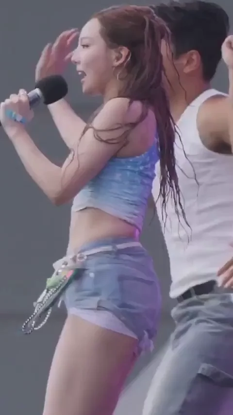 TWICE Nayeon: Sweat-Drenched Ass Shake & Mic Tease Fap Fuel