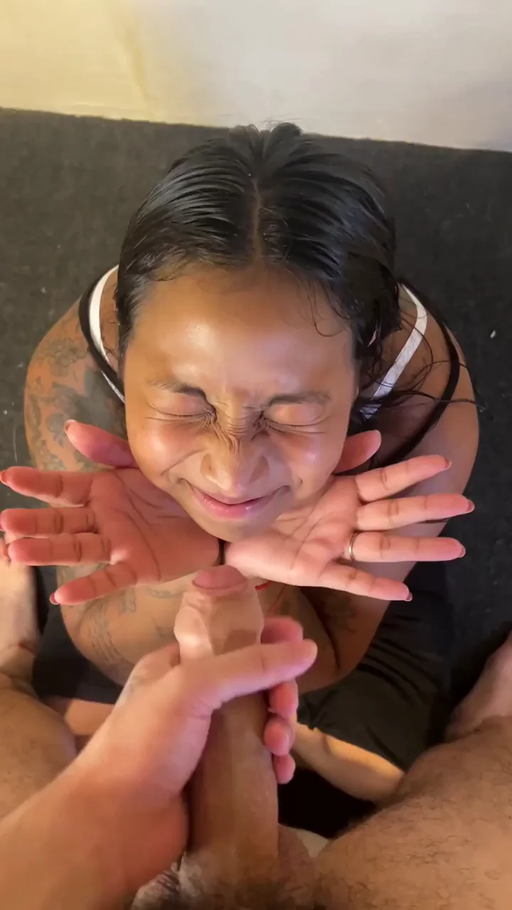 Massive cumshot on my face