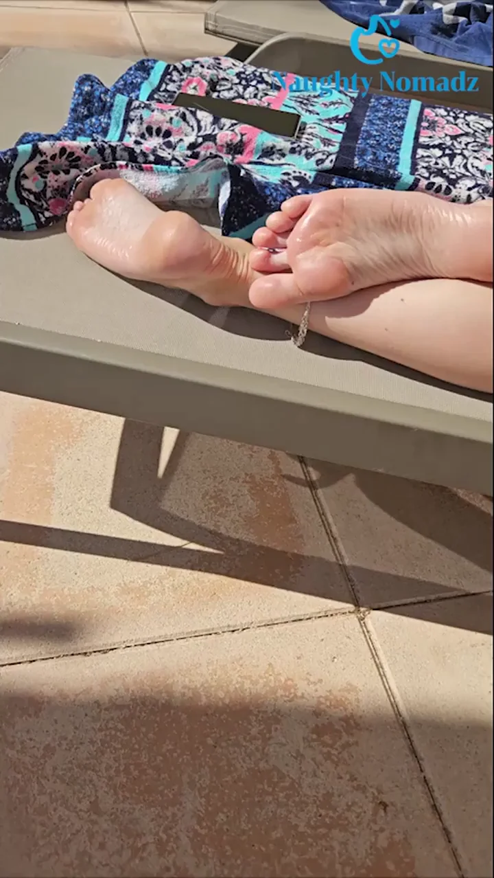 Slutty Amanda's Oily Feet Tan Tease on the Lounge