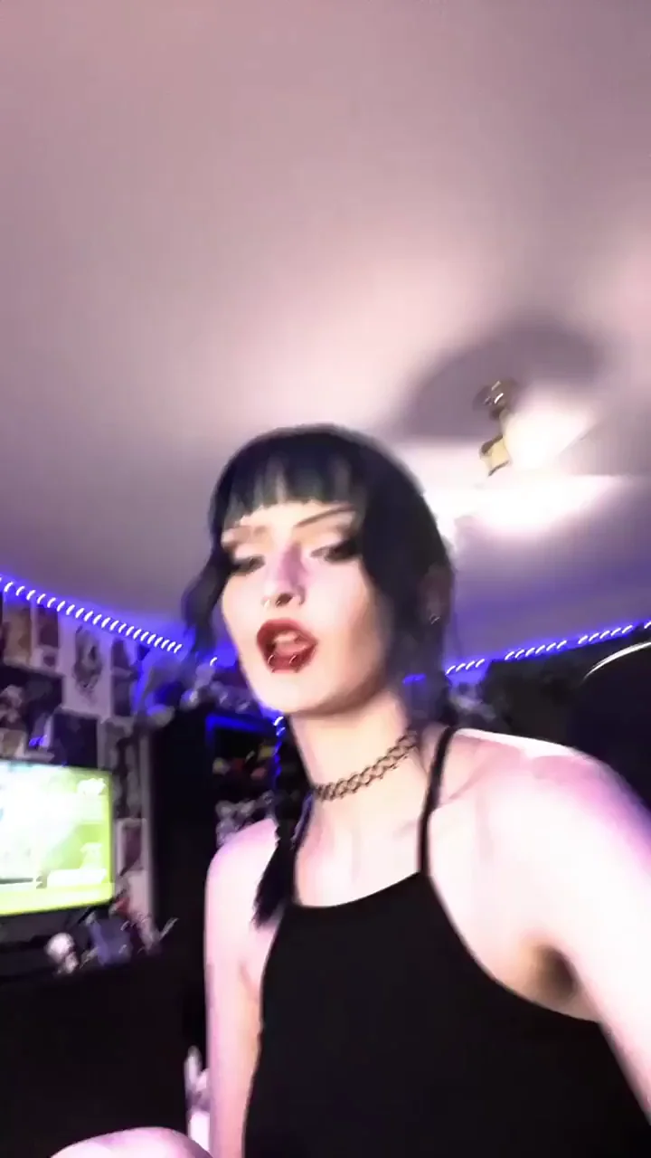 Do I Look Like a Slutty E-Girl Tho? 😈