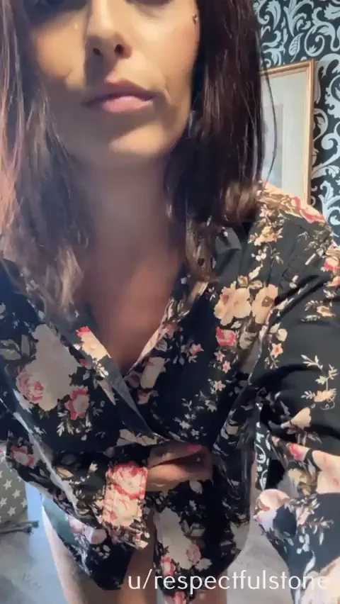 Am I Still Hot at 40? 🔥 Mature MILF Tease 💋