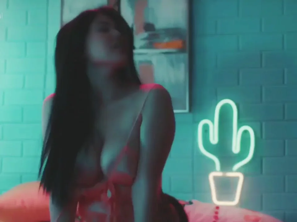 Millen Gal feat Denise Esteban