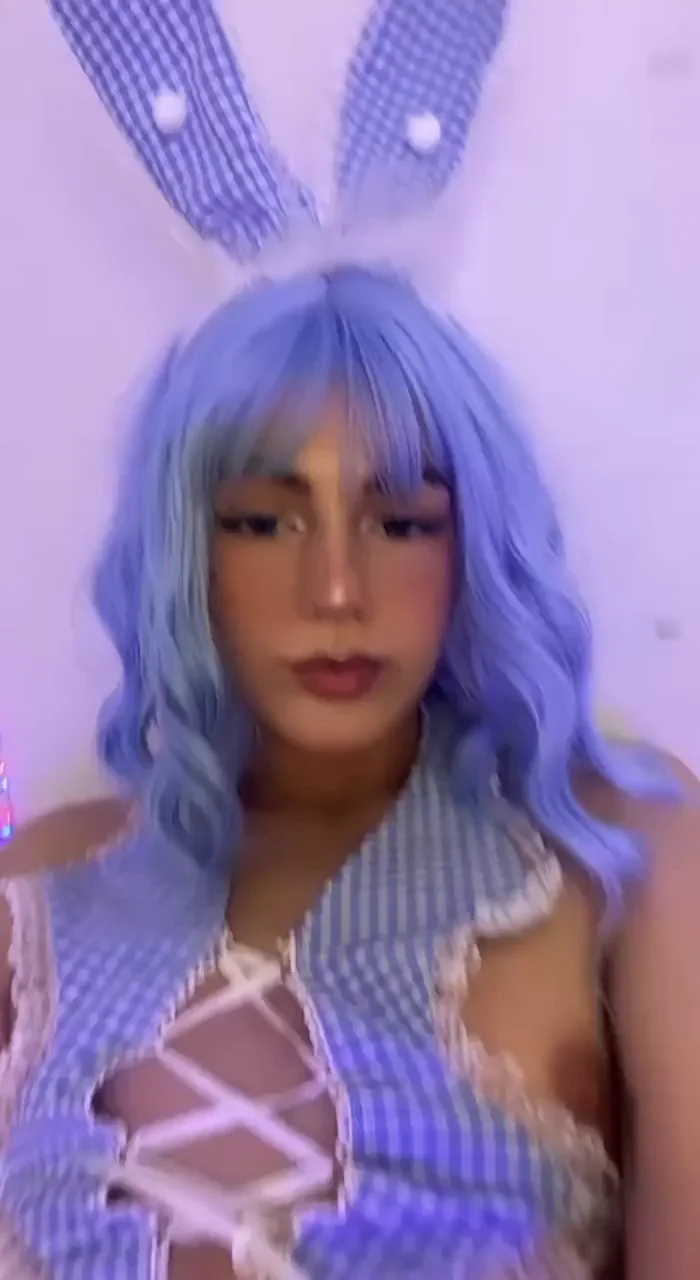 Blue-Haired Trans Bunny Teases Her Massive Girldick 🍆🐰💙