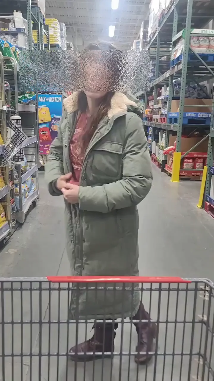 A risky flash at Walmart