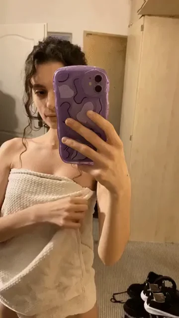 I know you like fit babes with petite shapes (fuckdoll)