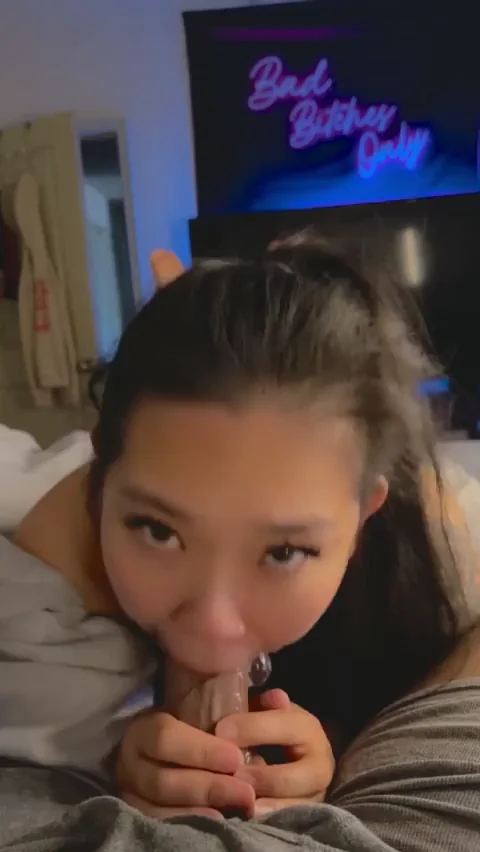 Woke Up Cock-Starved 😩🍆💦
