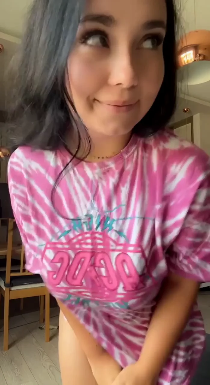 Size or Shape? Massive Tits Tease 😍🍈🍈