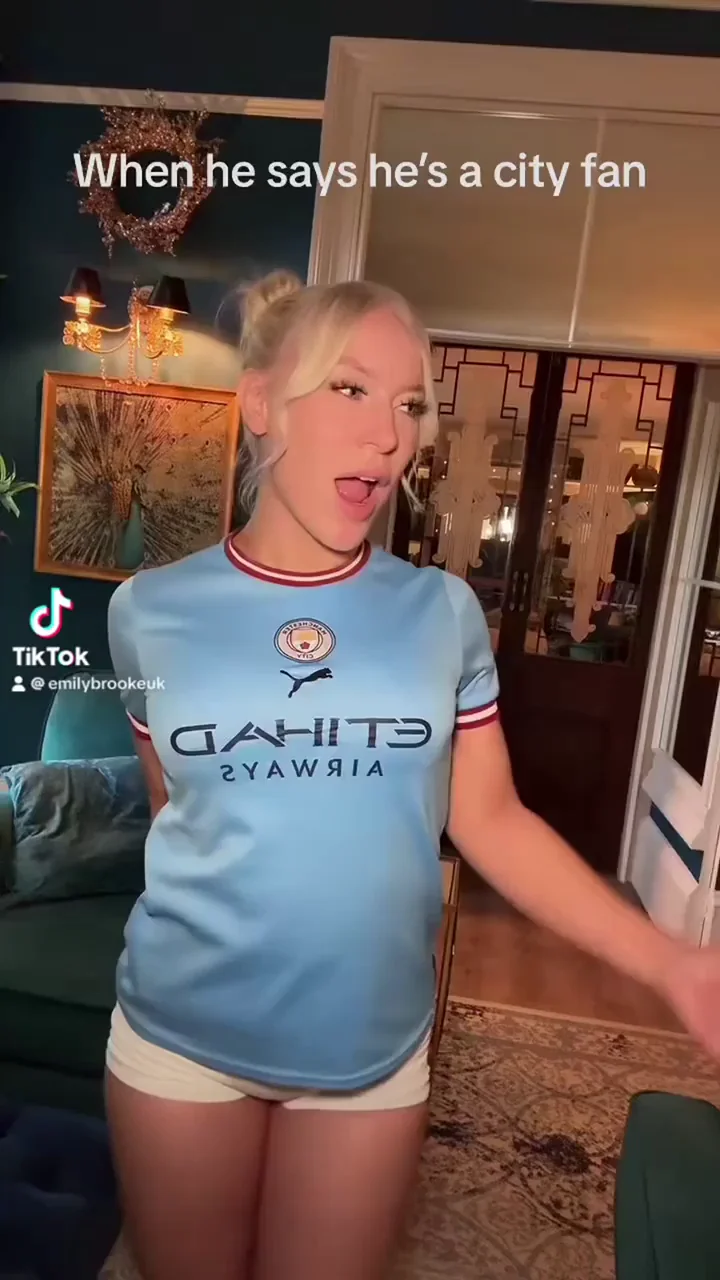 A thot that loves Man City GIF by emilybrookeuk