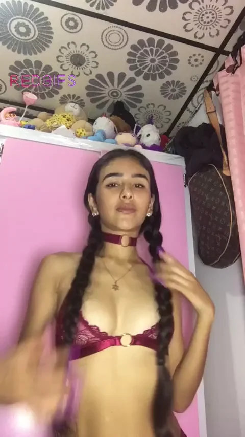 Latin Slut Begs for Dick in Her Juicy Ass! 🍑🔥