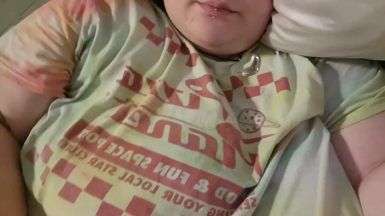 it's my birthday! have some birthday titties :3