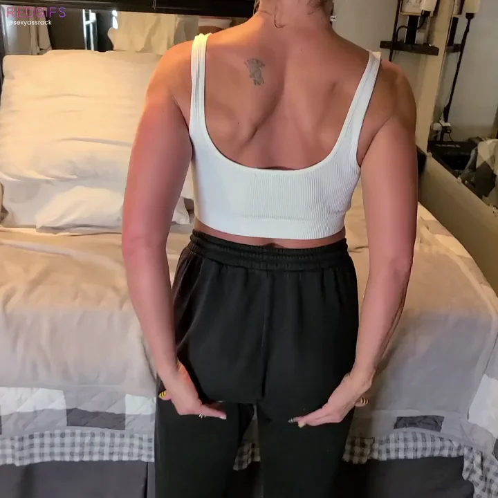 Real MILF Teases in Tight Gym Top and Sweatpants