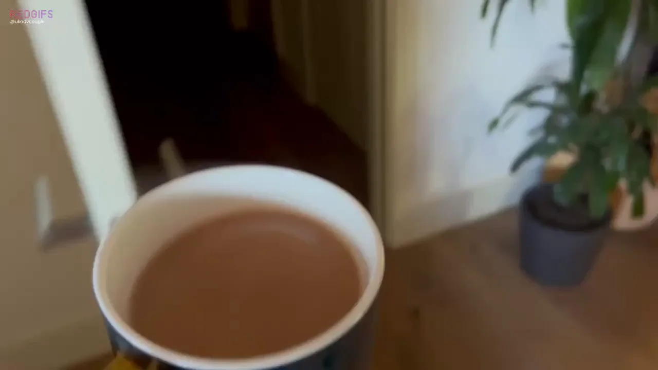 Boyfriend Drops Tea While GF's Busy Riding BBC 🫠🍆💦