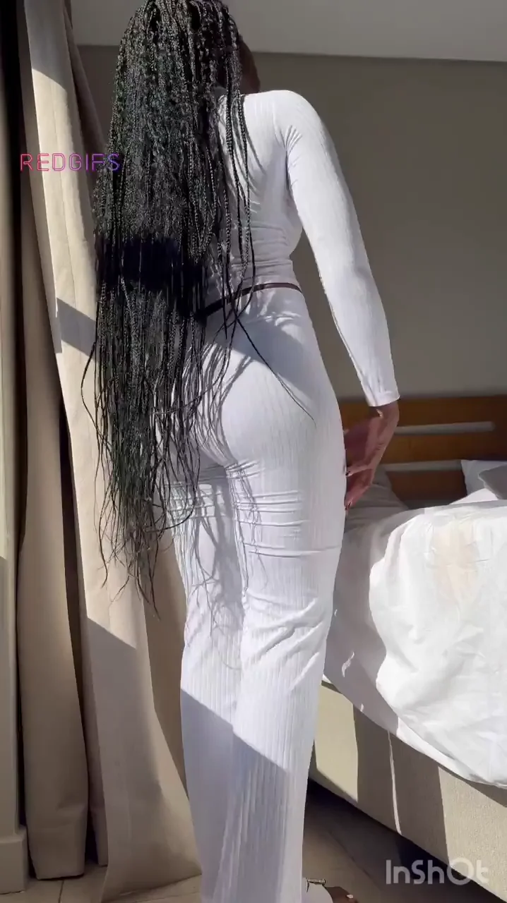 Thick Ebony Babe in White Bodysuit Takes Huge White Cock Fast 😈🍆💦