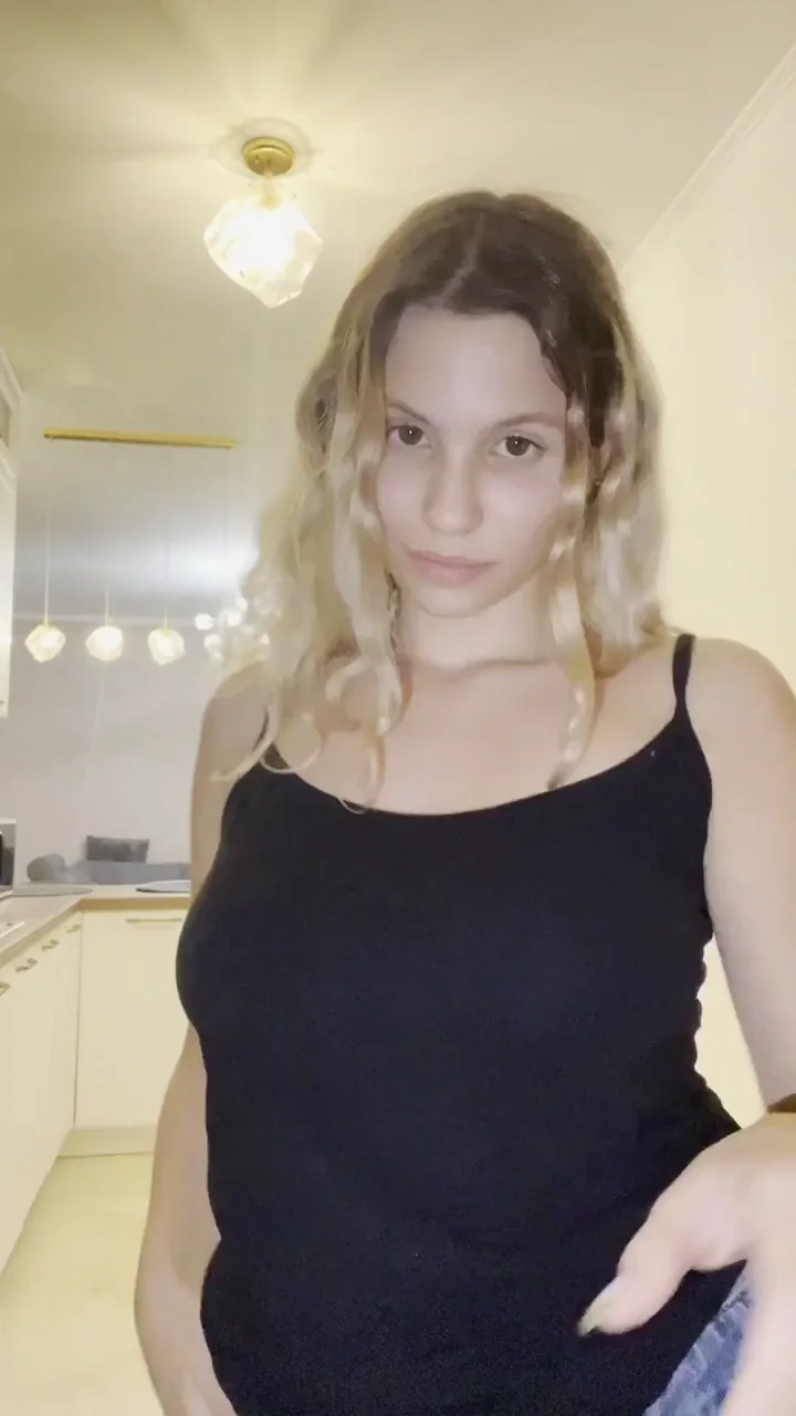 Stuff My Juicy Tits in Your Hungry Mouth 😋🍈🍈