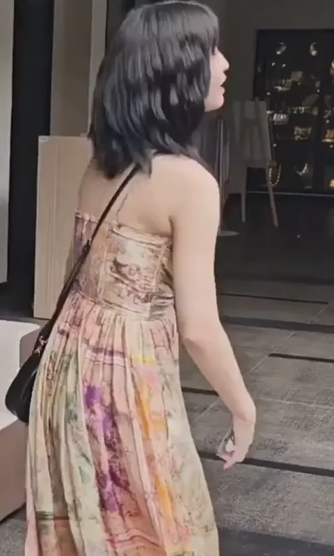 TWICE - Momo