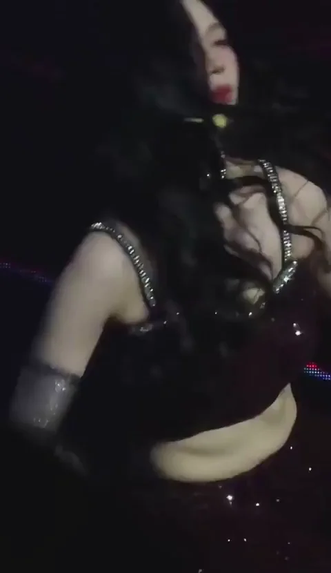 🔥 Karina from aespa Teasing in Shiny Black Outfit 💦 Kpop Slut Vibes