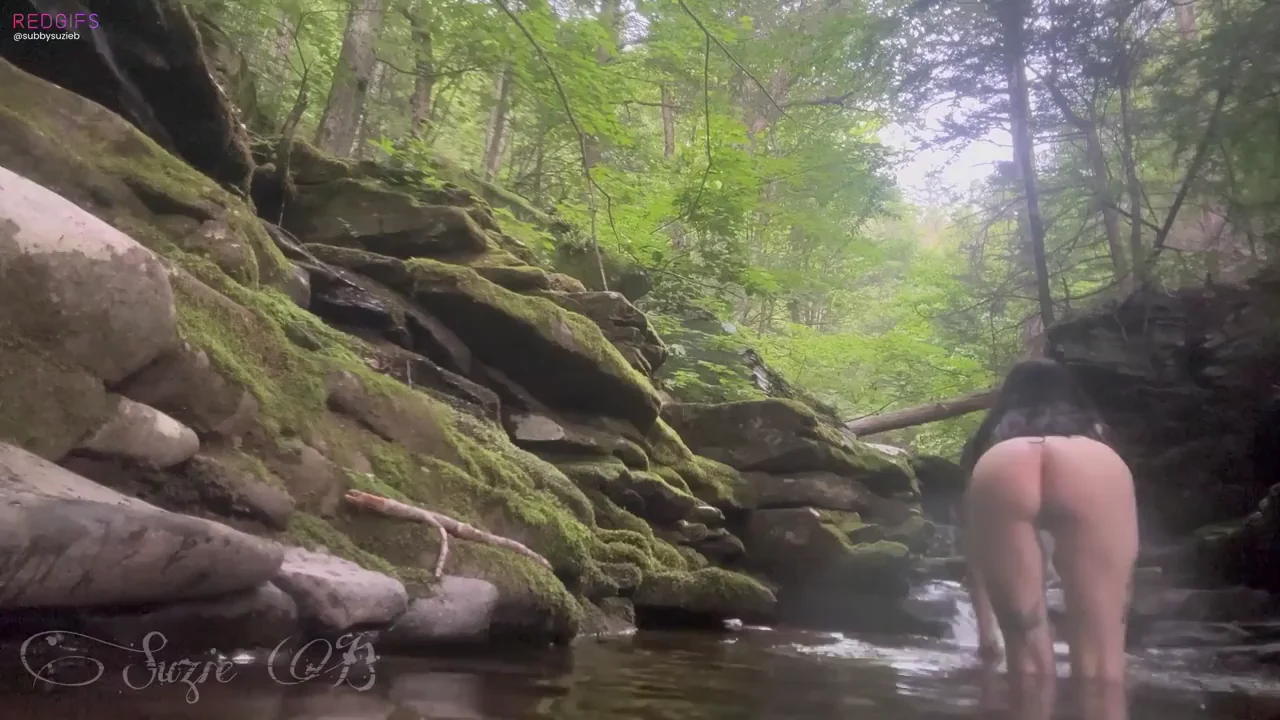 Nude Skinnydip Adventure! 🍑🌊 Bare Ass Splashin' in the Wild Creek! 💦