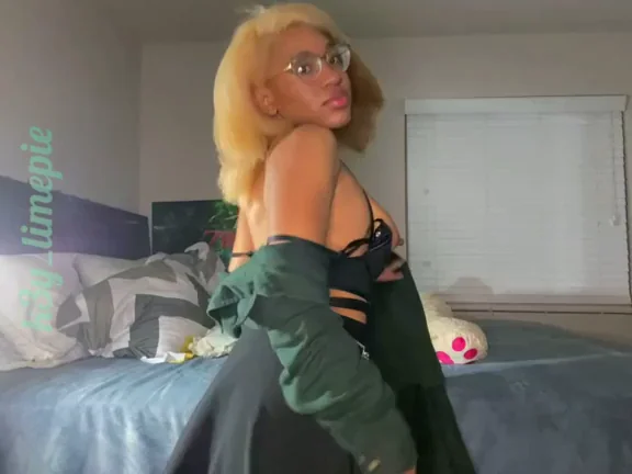 Rather be eating up your dick with these cheeks ?