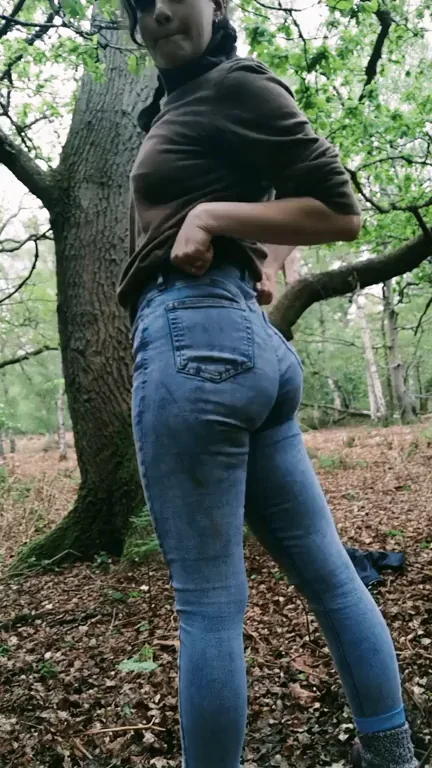 Cute Slut Tries Being Adorable But Smacks That Fat Ass on a Tree Branch 🍑🌳 [f]