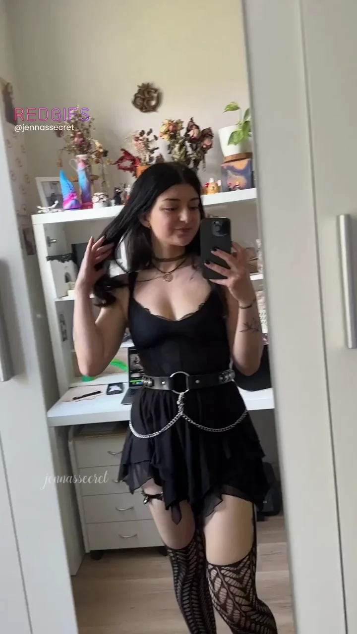 i'm cancelling wearing a bra