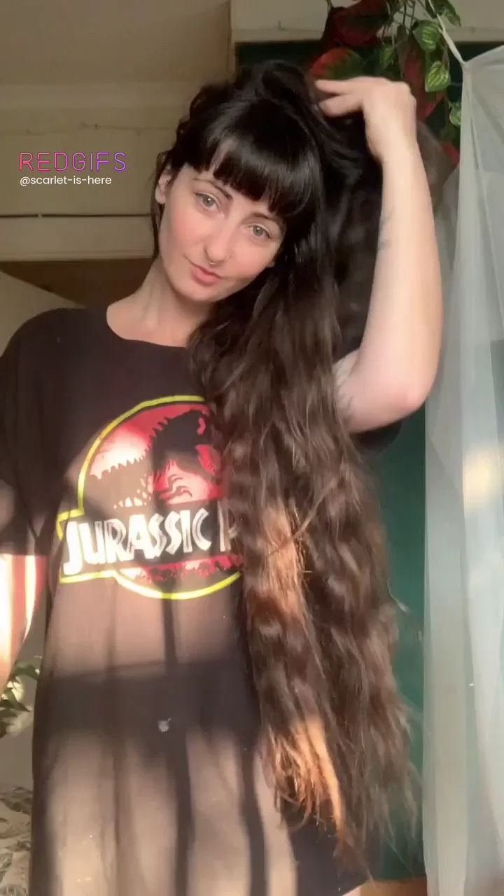 Kiss, Fuck or Date This Busty Alt Babe? 🔥😈