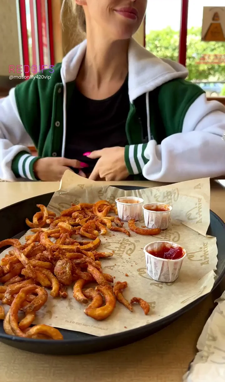 Arby’s curly fries are the shit