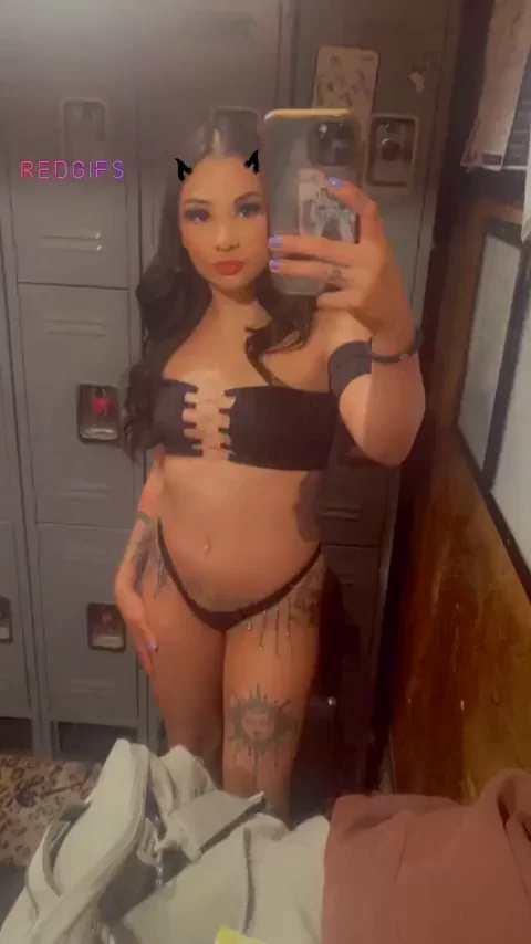 Would you fuck a girl like me if i was your roomie?