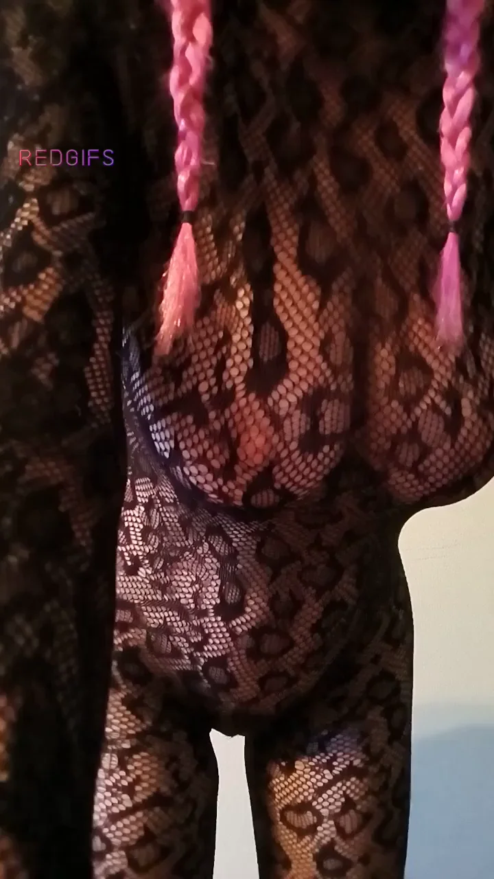 Horny Slut in Leopard Lace Sucking Lollipop Tease 🤤🍭💦