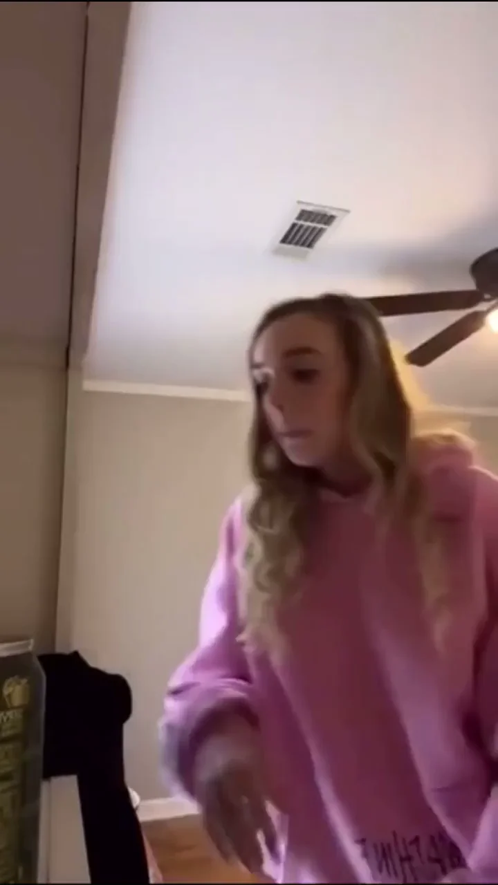 🔥 Epic Tits Flash on Live Cam - Who's This Slutty Blonde? 💦
