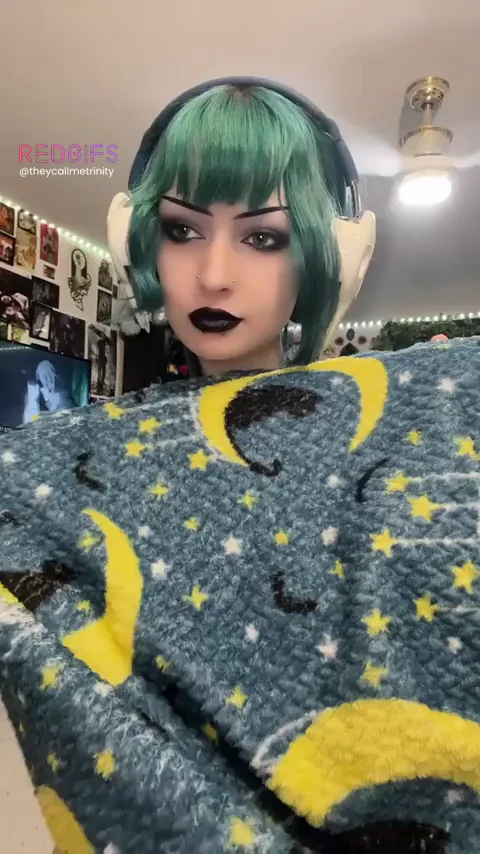 hey, caught you lookin' [reveal] [drop]