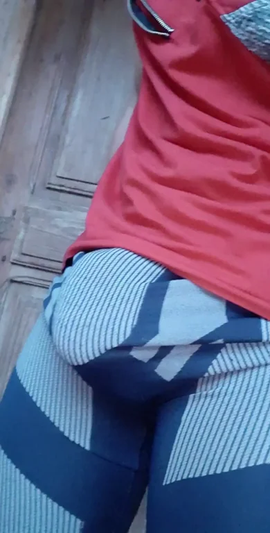 🍆 Bugle Boner Blast in Tight Leggings #mrcocknose 😈